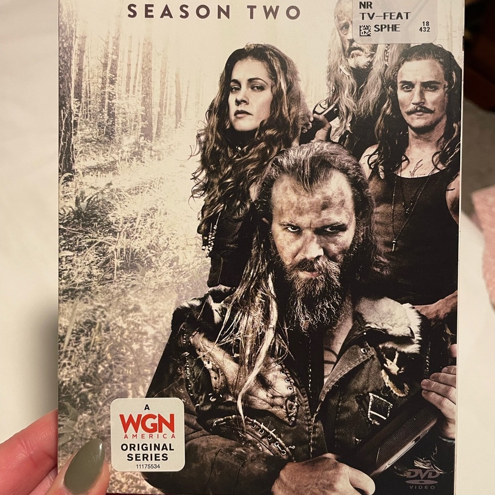 Outsiders - WGN America Original Series Season Two DVD